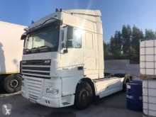 Cabeza tractora DAF XF460 usada