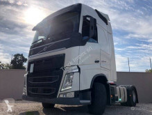 Volvo FH 500 Globetrotter tractor unit used