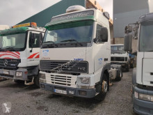 Cabeza tractora Volvo FH12 usada