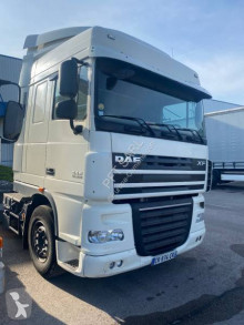 Tratores DAF XF105 460 usado