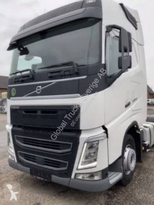 Volvo tractor unit FH 500 Globetrotter