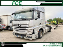 Cabeza tractora Mercedes Actros 1845 accidentada
