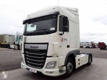 Tracteur DAF XF105 460