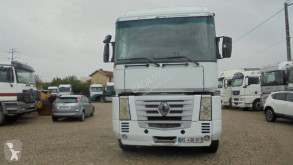 Tracteur Renault Magnum 480