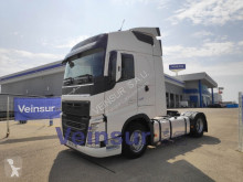 Volvo tractor unit FH 4