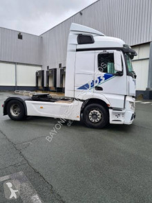 Traktor Mercedes Actros 1845 begagnad
