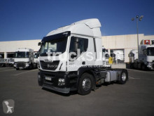 جرار Iveco Stralis مستعمل