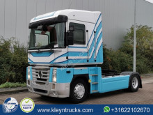 Tracteur Renault Magnum 480