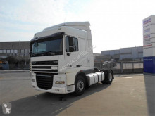 Tratores DAF XF105 460 usado
