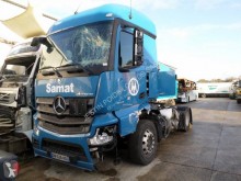 Mercedes Actros 1843 LS tractor unit damaged hazardous materials / ADR
