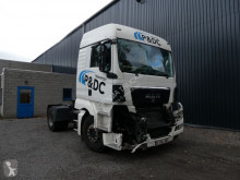 Tracteur MAN TGX accidenté