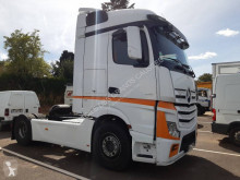 Cabeza tractora Mercedes Actros 1851 LS usada