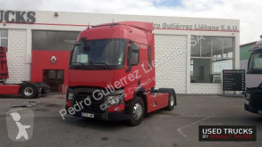 Trekker Renault Trucks T tweedehands
