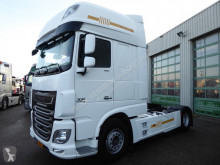Cabeza tractora DAF XF105 usada
