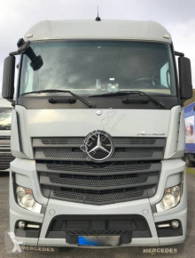 Mercedes Actros 1945 LS tractor unit used