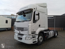 Renault tractor unit Premium