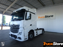 جرار Mercedes Actros 1845 LS
