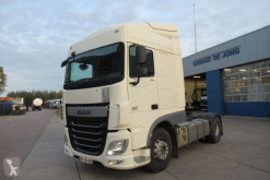 Tracteur DAF XF 106