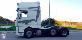 Cabeza tractora DAF XF105 510 usada