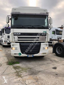 Tratores DAF XF105 460 usado