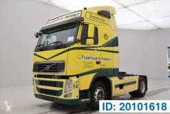 Cabeza tractora Volvo FH13 productos peligrosos / ADR usada