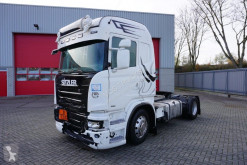 Ťahač Scania G 490 po nehode
