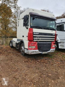 Tracteur DAF XF105 460