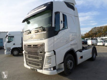 Volvo tractor unit FH13 420