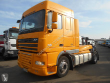 Cabeza tractora DAF XF105 460 usada