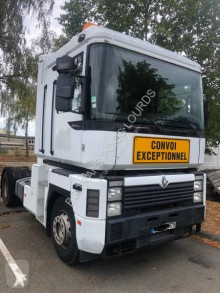 Tratores Renault Magnum 400 usado