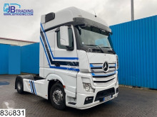 Tracteur Mercedes Actros 1845