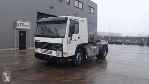 Ťahač Volvo FL10