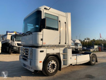 Cabeza tractora Renault Magnum usada