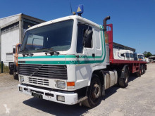 جرار Volvo FL10 320 مستعمل