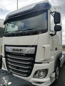 Cabeza tractora DAF XF105 460 usada