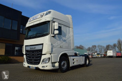 Cabeza tractora DAF XF 106 usada