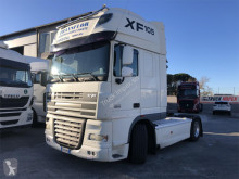 Cabeza tractora DAF XF105 usada
