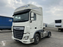 DAF tractor unit 460 XF Sattelzugmaschine Skylights