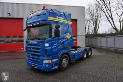 جرار Scania R 500 متعرضة لحادث