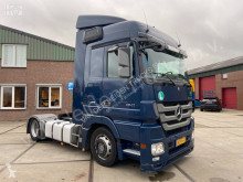 Nyergesvontató Mercedes Actros 1841 használt