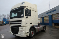 Cabeza tractora DAF XF105 usada