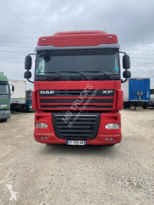 Tracteur DAF XF105 460