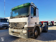 Cabeza tractora Mercedes Actros 1844 usada