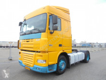 Cabeza tractora DAF XF105 usada