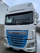 Cabeza tractora DAF XF105 510 usada