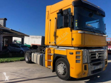 Tractor Renault AE 480 usado