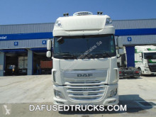 Cabeza tractora DAF XF 460 usada