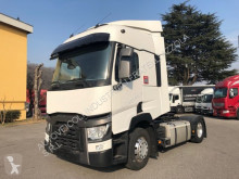Renault tractor unit used
