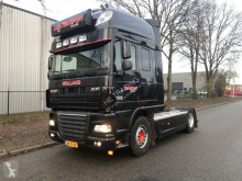 Cabeza tractora DAF XF105 usada