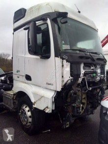 Tracteur Mercedes Actros 1843 accidenté